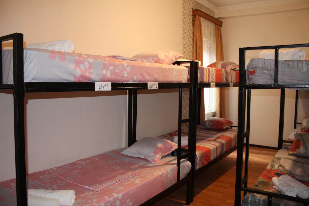Holiday House บาทูมิ ภายนอก รูปภาพ